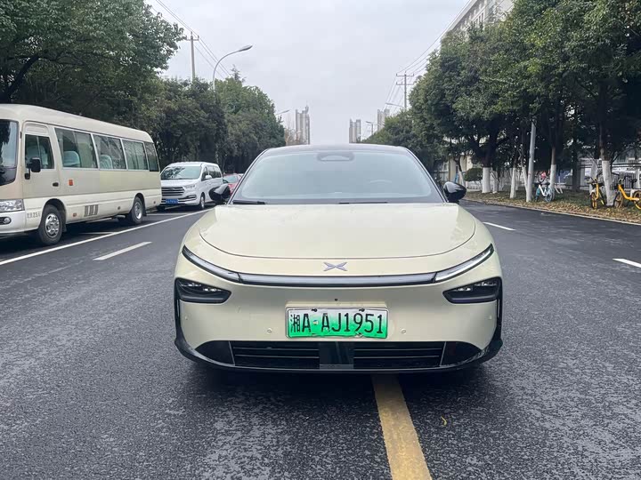 Фото 2 - XPeng F57