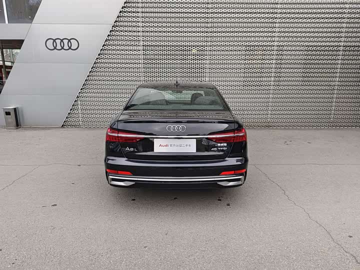 Фото 4 - Audi A6L