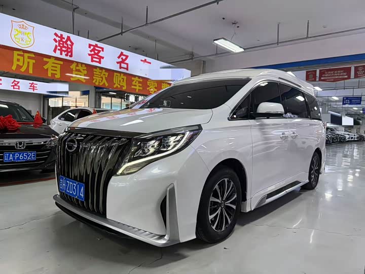 Фото 1 - GAC Trumpchi M8