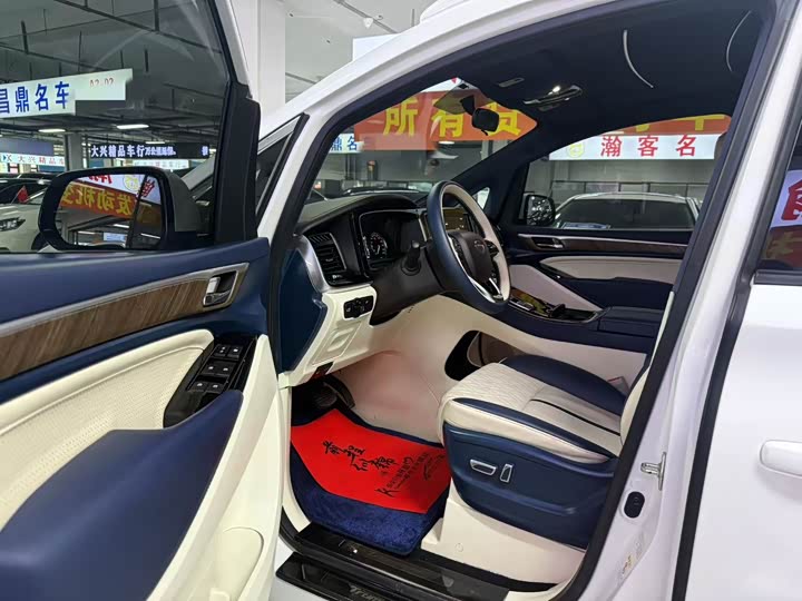 Фото 7 - GAC Trumpchi M8