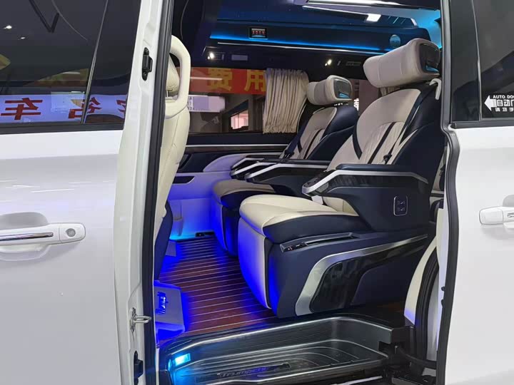 Фото 8 - GAC Trumpchi M8