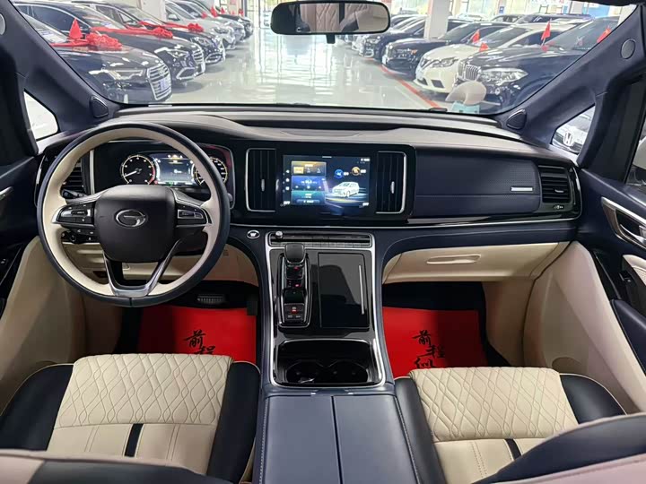 Фото 9 - GAC Trumpchi M8