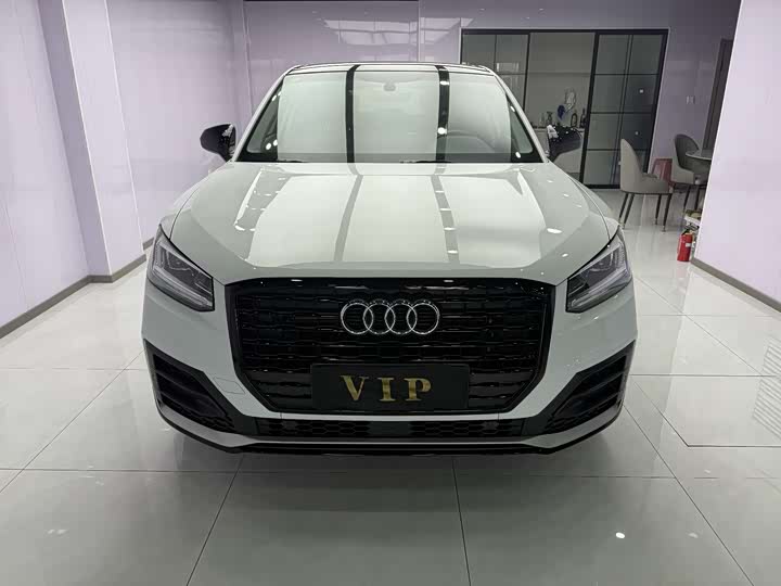 Фото 2 - Audi Q2L