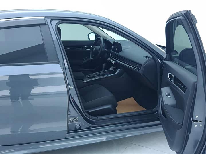 Фото 8 - Honda Civic