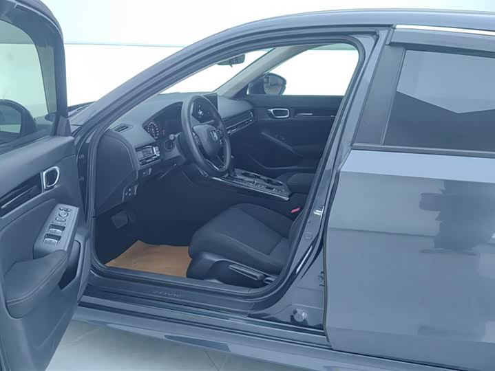 Фото 9 - Honda Civic