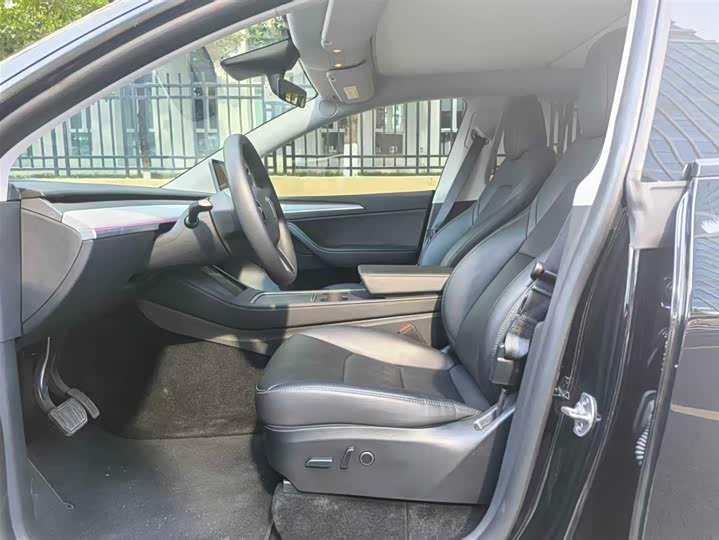 Фото 7 - Tesla Model Y