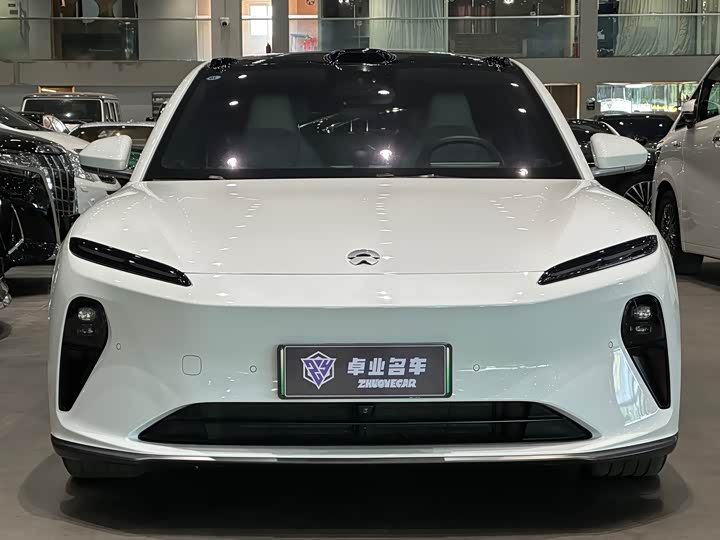 Фото 2 - Nio ET5T