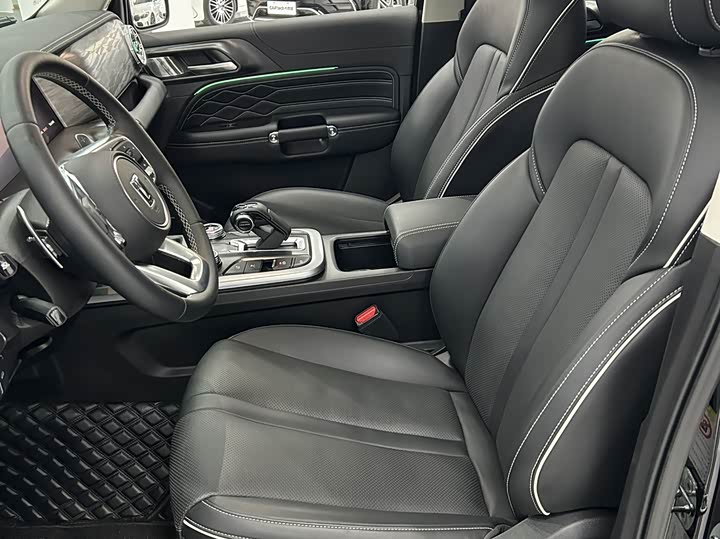 Фото 3 - Tank 300