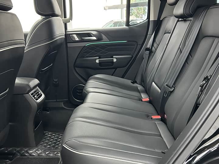 Фото 5 - Tank 300