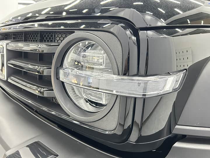 Фото 9 - Tank 300