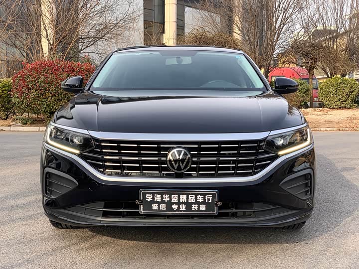 Фото 2 - Volkswagen Passat