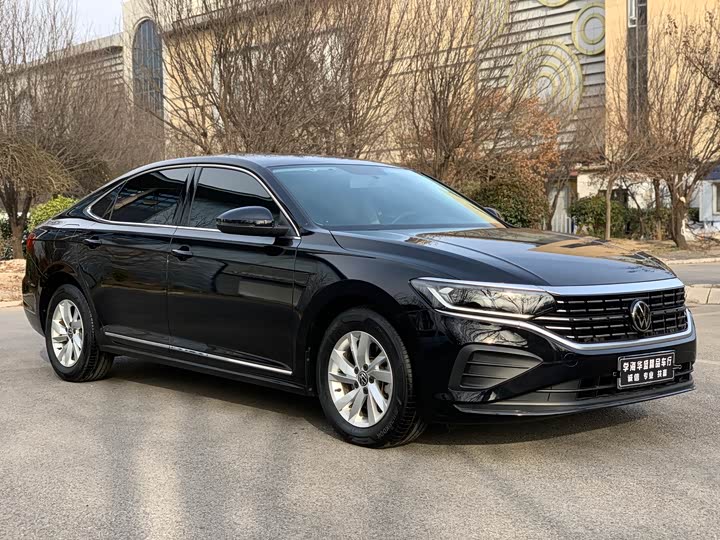 Фото 3 - Volkswagen Passat