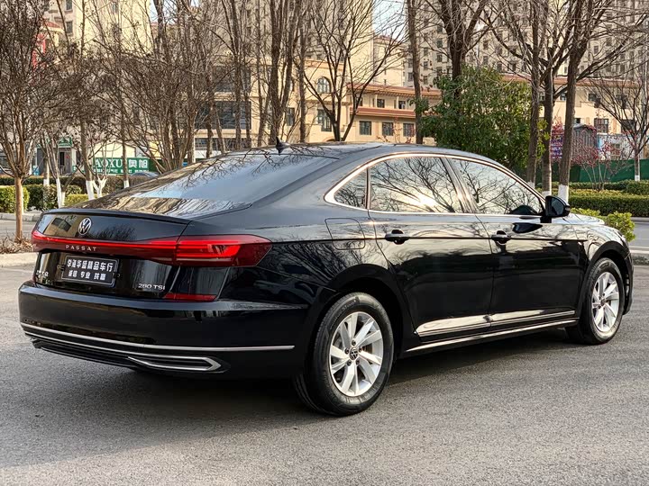 Фото 9 - Volkswagen Passat