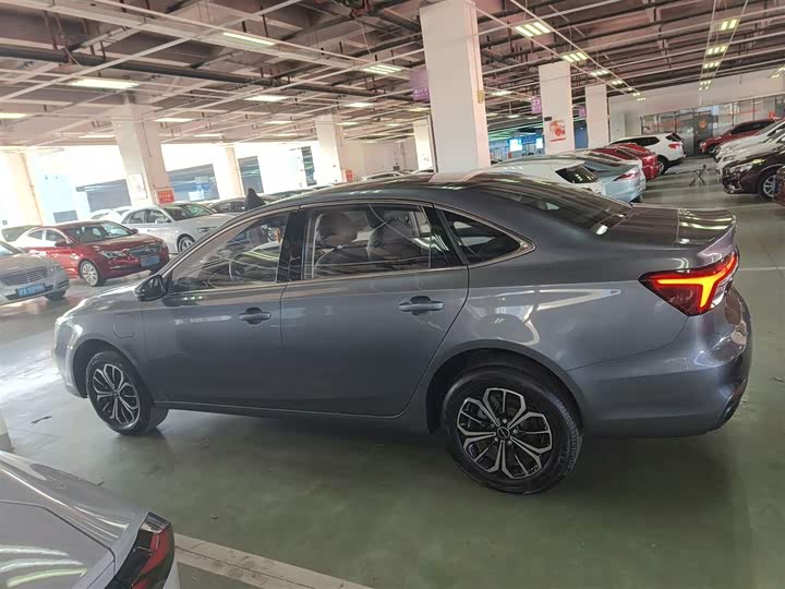 Фото 5 - Roewe i6 Max EV
