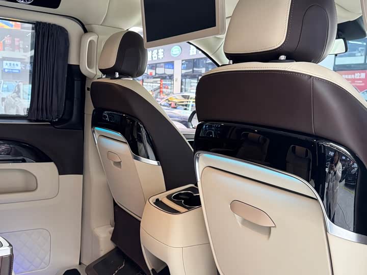 Фото 7 - Mercedes-Benz Vito