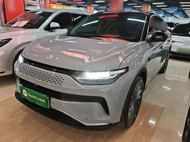 Фото 1 - Leapmotor C11