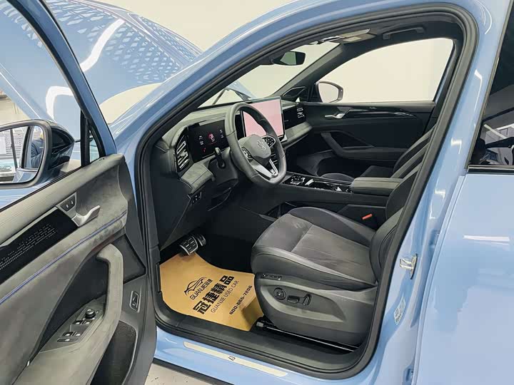 Фото 7 - Volkswagen Tiguan L Pro