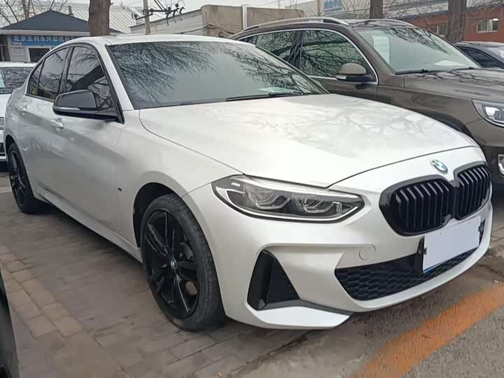 Фото 3 - BMW 1 Series