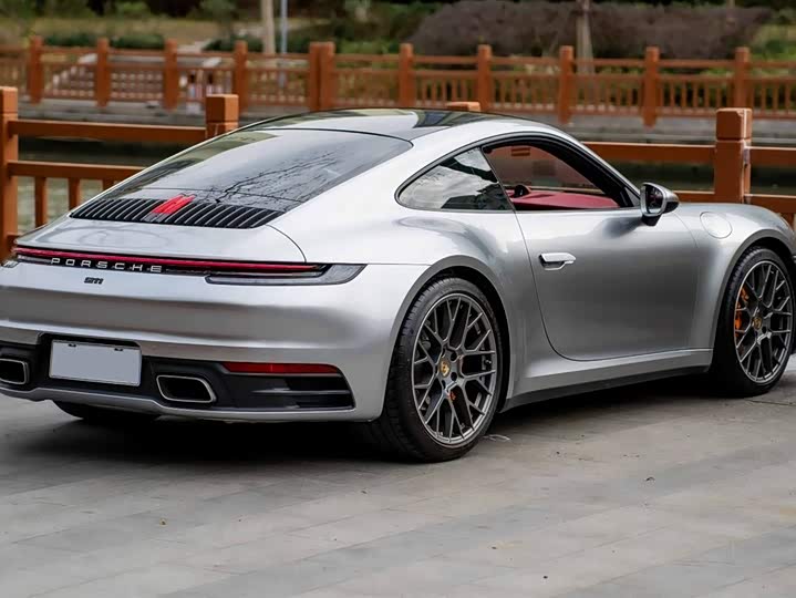 Фото 5 - Porsche 911