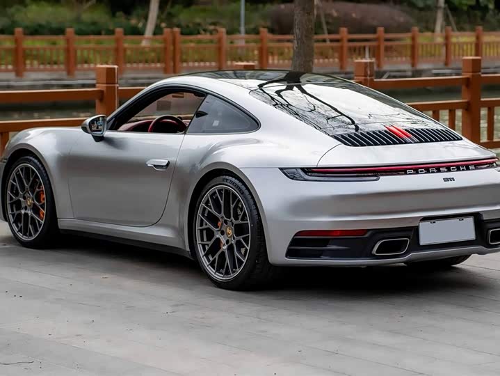 Фото 7 - Porsche 911