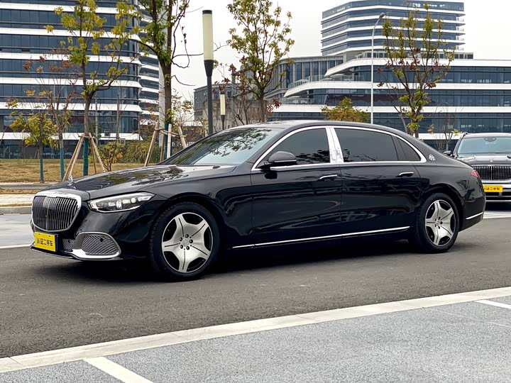 Фото 2 - Mercedes-Benz Maybach S-Class