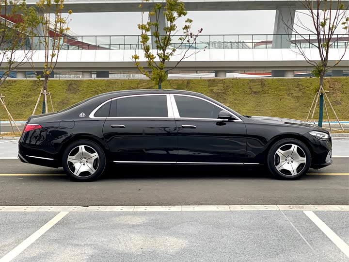 Фото 7 - Mercedes-Benz Maybach S-Class