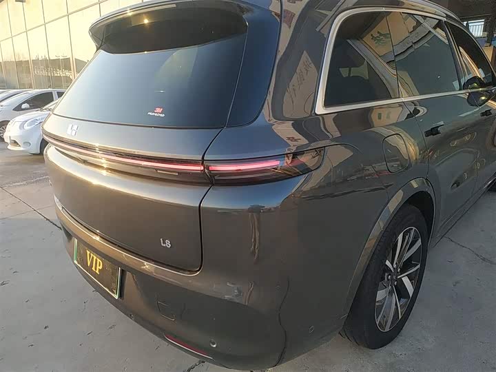 Фото 8 - LiXiang L8