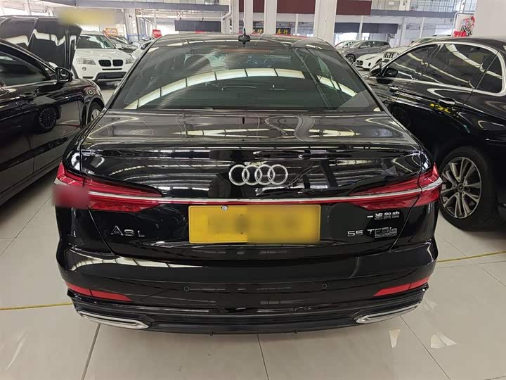 Фото 6 - Audi A6L Hybrid