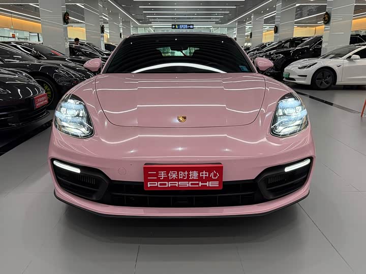 Фото 2 - Porsche Panamera