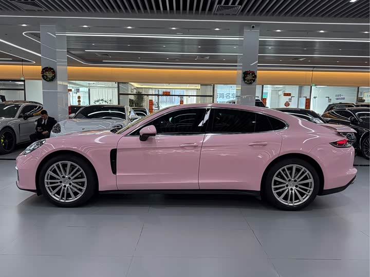 Фото 7 - Porsche Panamera