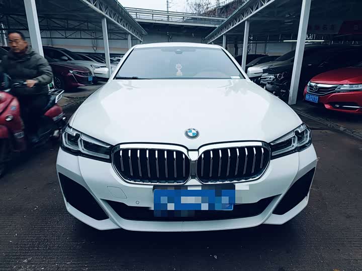 Фото 2 - BMW 5 Series