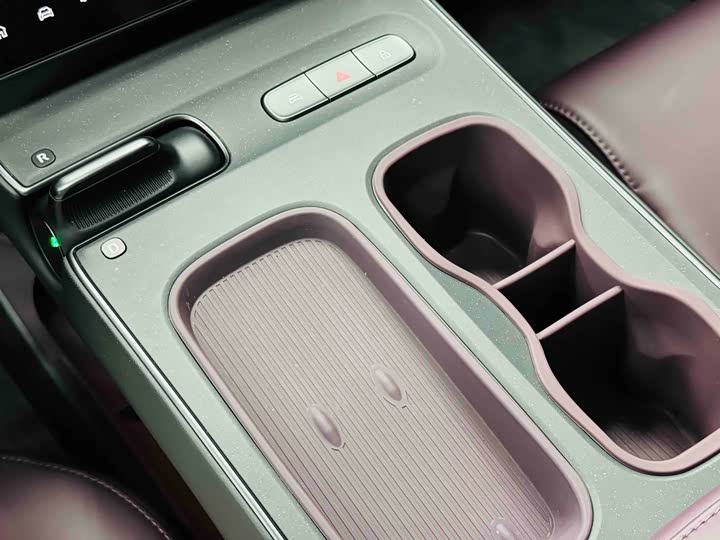 Фото 9 - Nio ET5