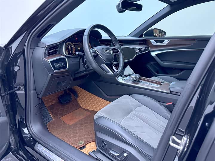 Фото 6 - Audi A6L