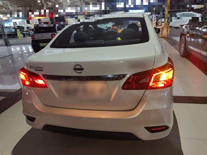 Фото 6 - Nissan Sylphy