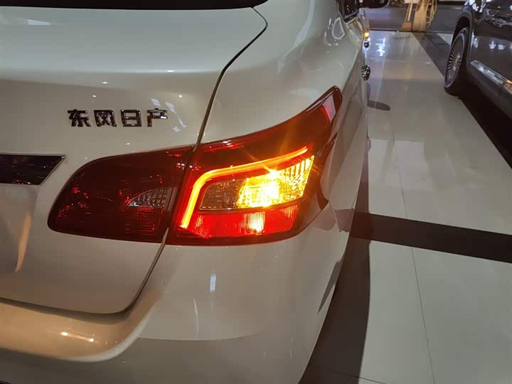Фото 8 - Nissan Sylphy