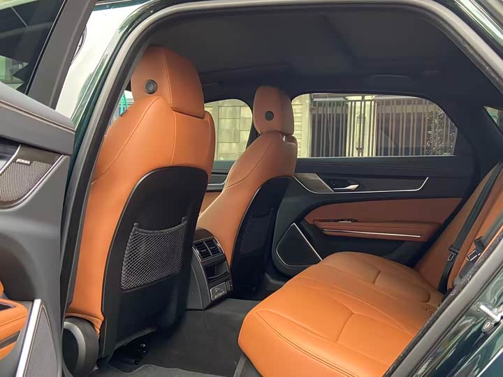 Фото 4 - Jaguar XF L