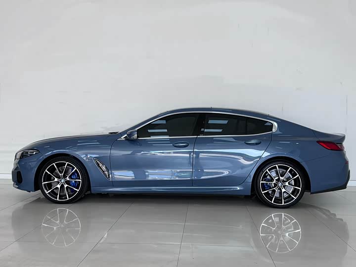 Фото 7 - BMW 8 Series