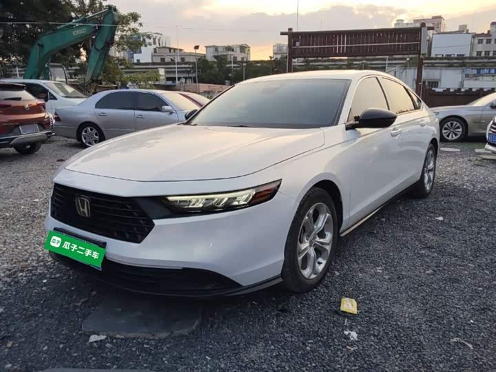 Фото 2 - Honda Accord