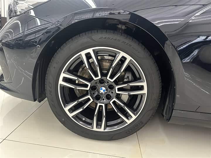 Фото 4 - BMW 5 Series