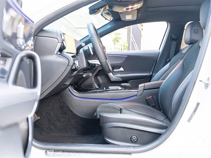 Фото 4 - Mercedes-Benz A-Class