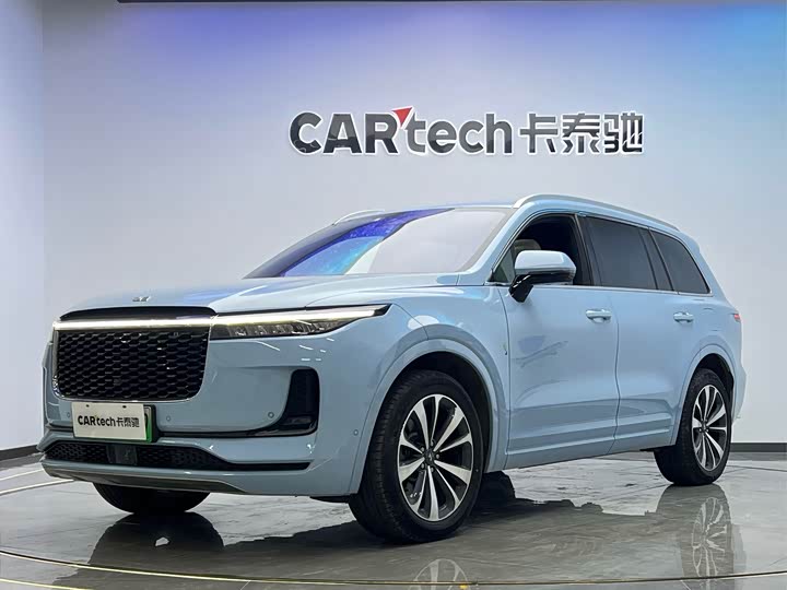 Фото 1 - LiXiang One