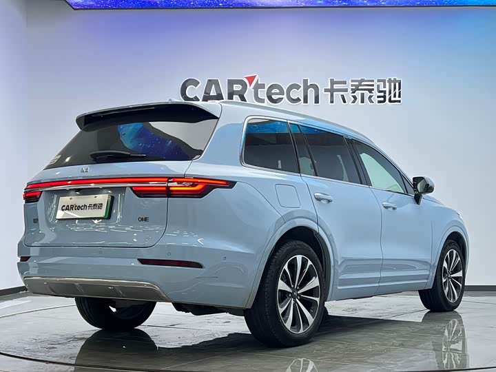 Фото 6 - LiXiang One