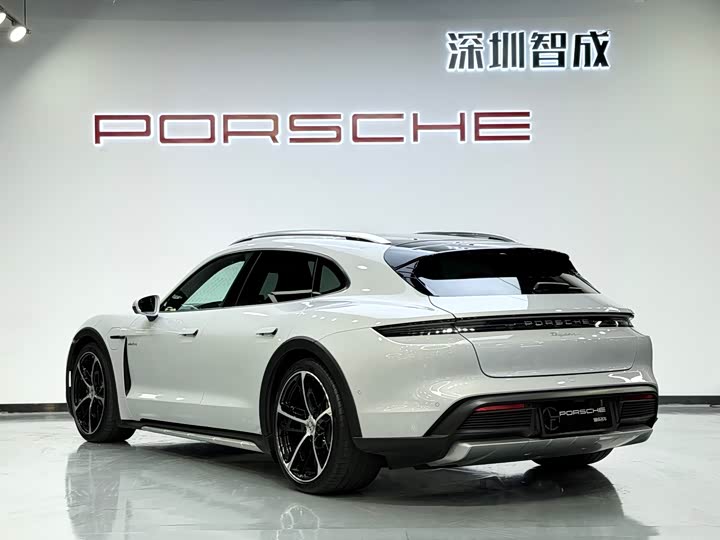 Фото 4 - Porsche Taycan