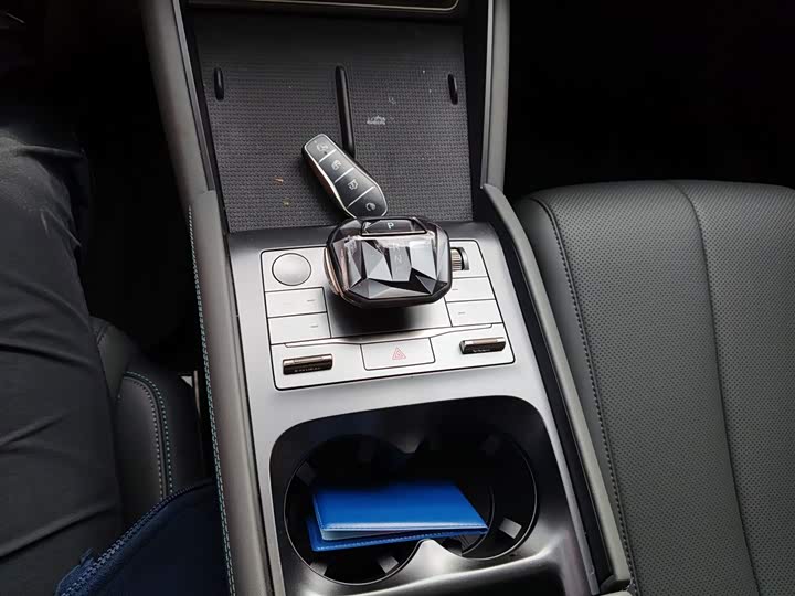 Фото 6 - BYD Qin L