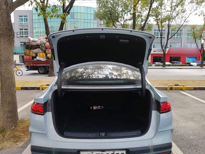 Фото 9 - BYD Qin L