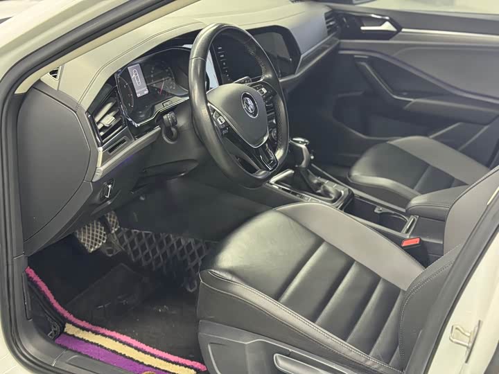 Фото 4 - Volkswagen Sagitar L