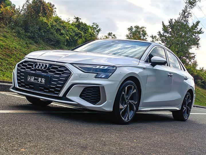 Фото 1 - Audi A3