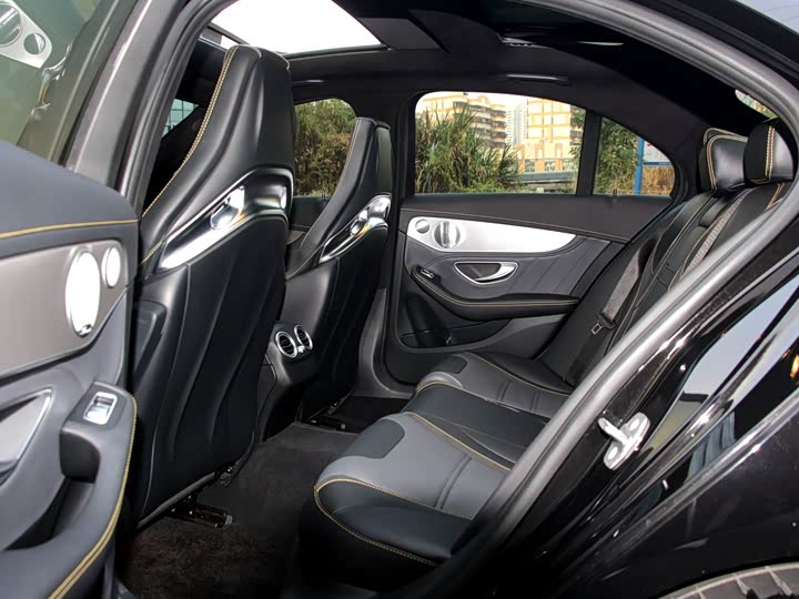 Фото 9 - Mercedes-Benz C-Class AMG