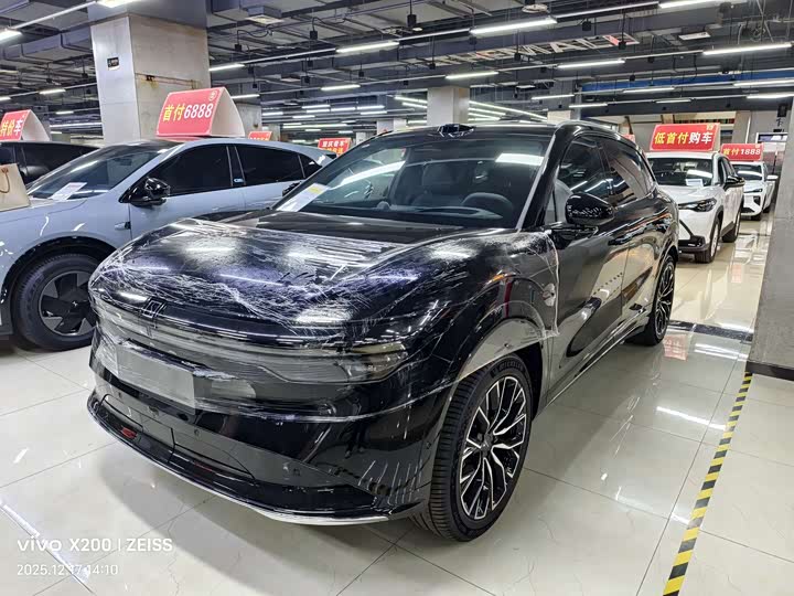 Фото 1 - Zeekr 7X