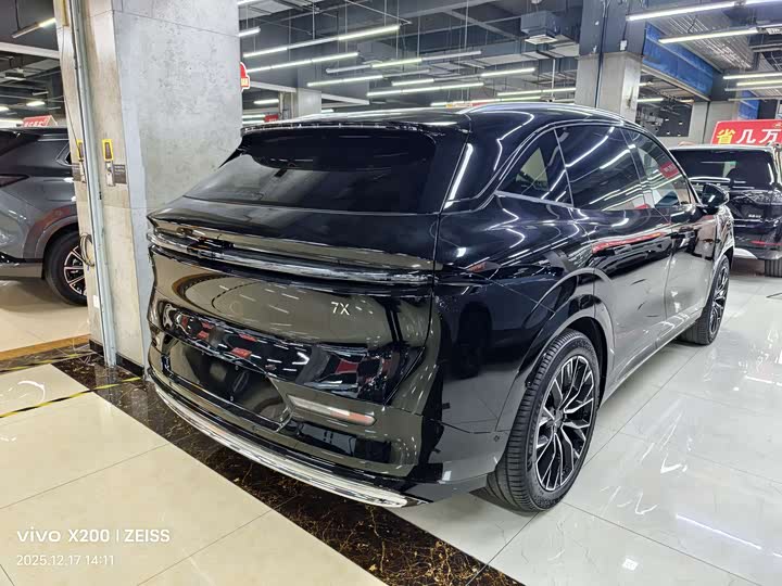 Фото 5 - Zeekr 7X